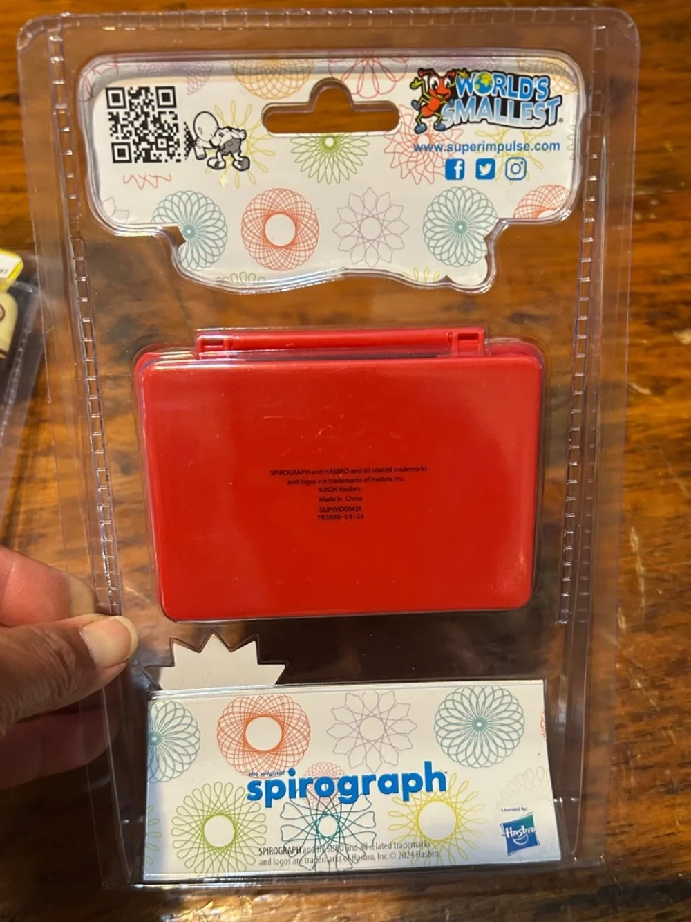 Lot of 3 World’s Smallest toys Spirograph, Lincoln Logs, Operation